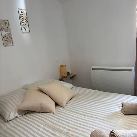 펜션 Charmante Petite Maison Saint-Agrève